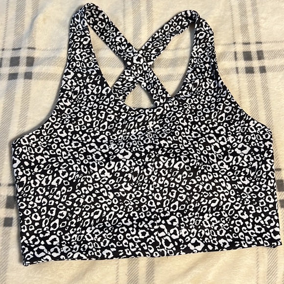 Amazon workout longline sports bra - Picture 3 of 4